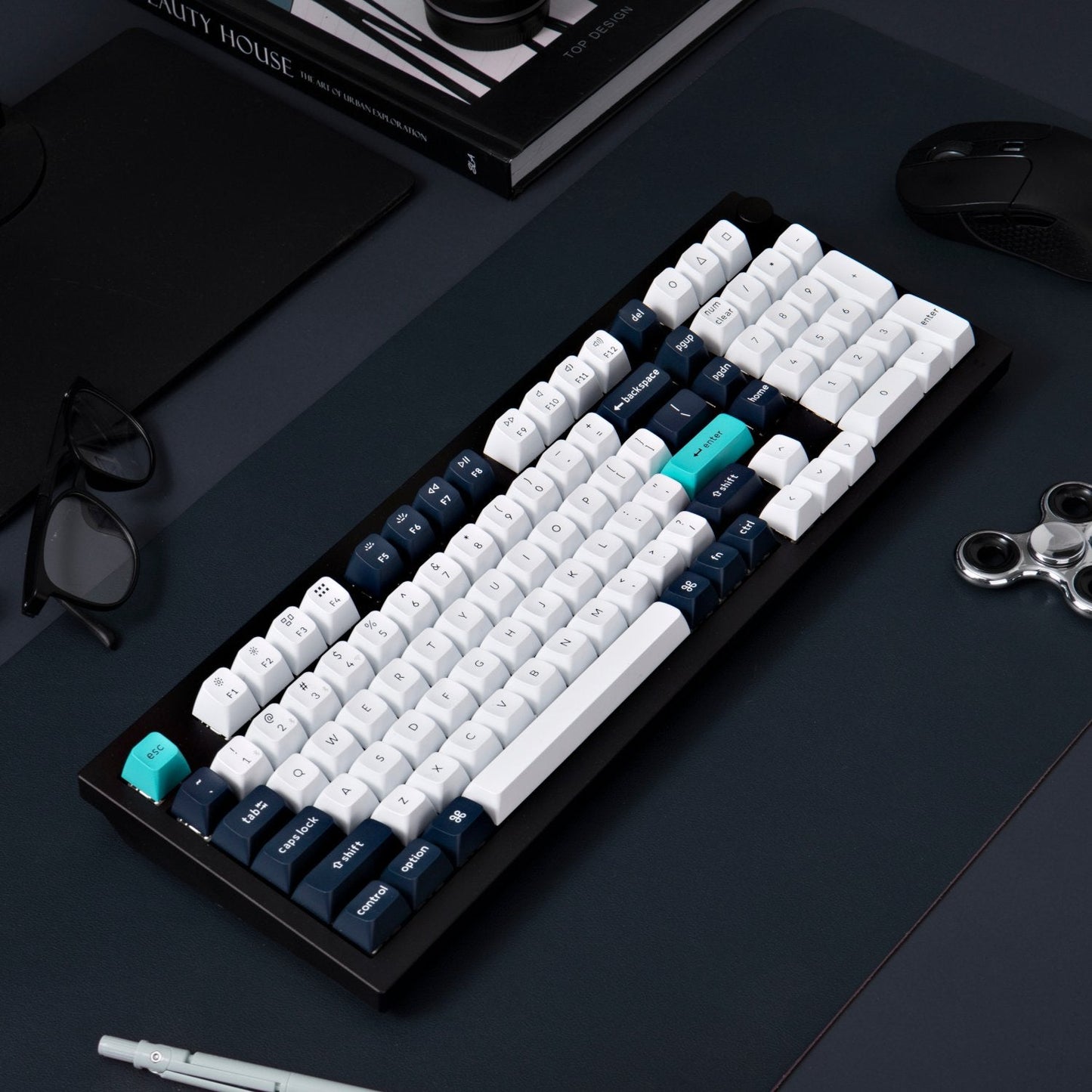 Keychron Q5 Max QMK/VIA Full-size Wireless Custom Mechanical Keyboard (Banana Switches) - Carbon Black | dynacor.co.za