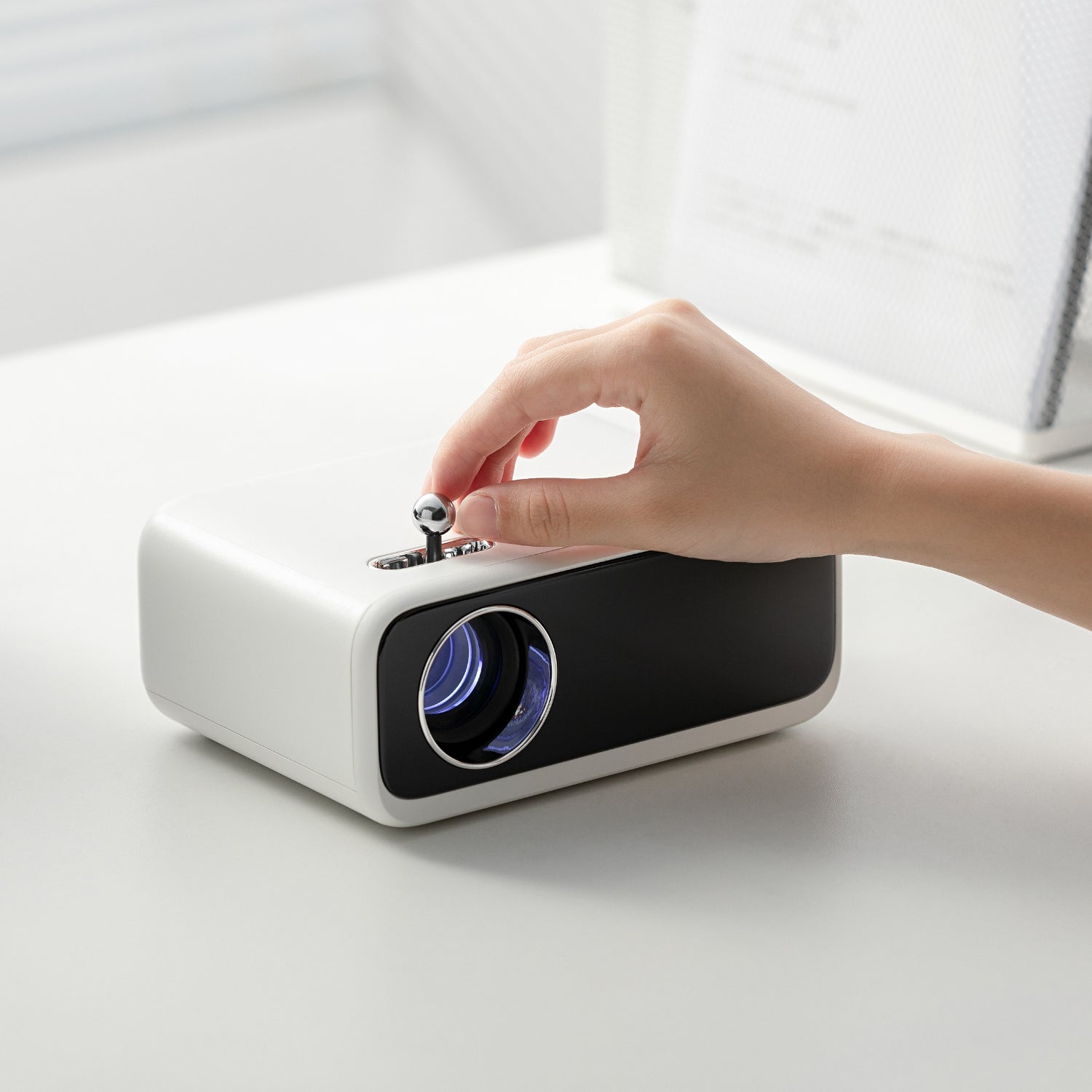 WANBO MINI PRO 720p 250ANSI Android 9.0 Smart Projector - White | dynacor.co.za
