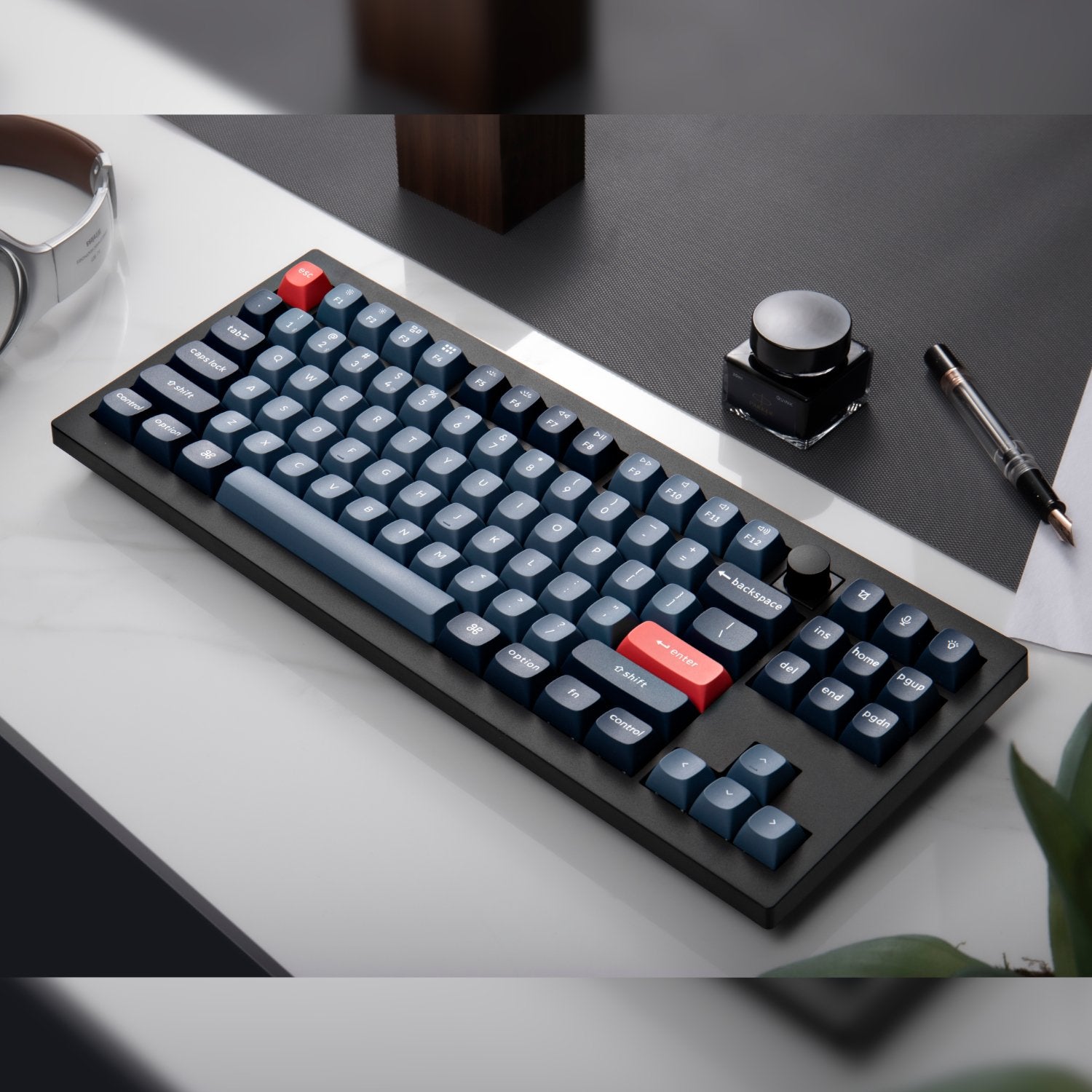 Keychron V3 Max QMK/VIA 80% Wireless Custom Mechanical Keyboard (Banana Switch) – Carbon Black | dynacor.co.za