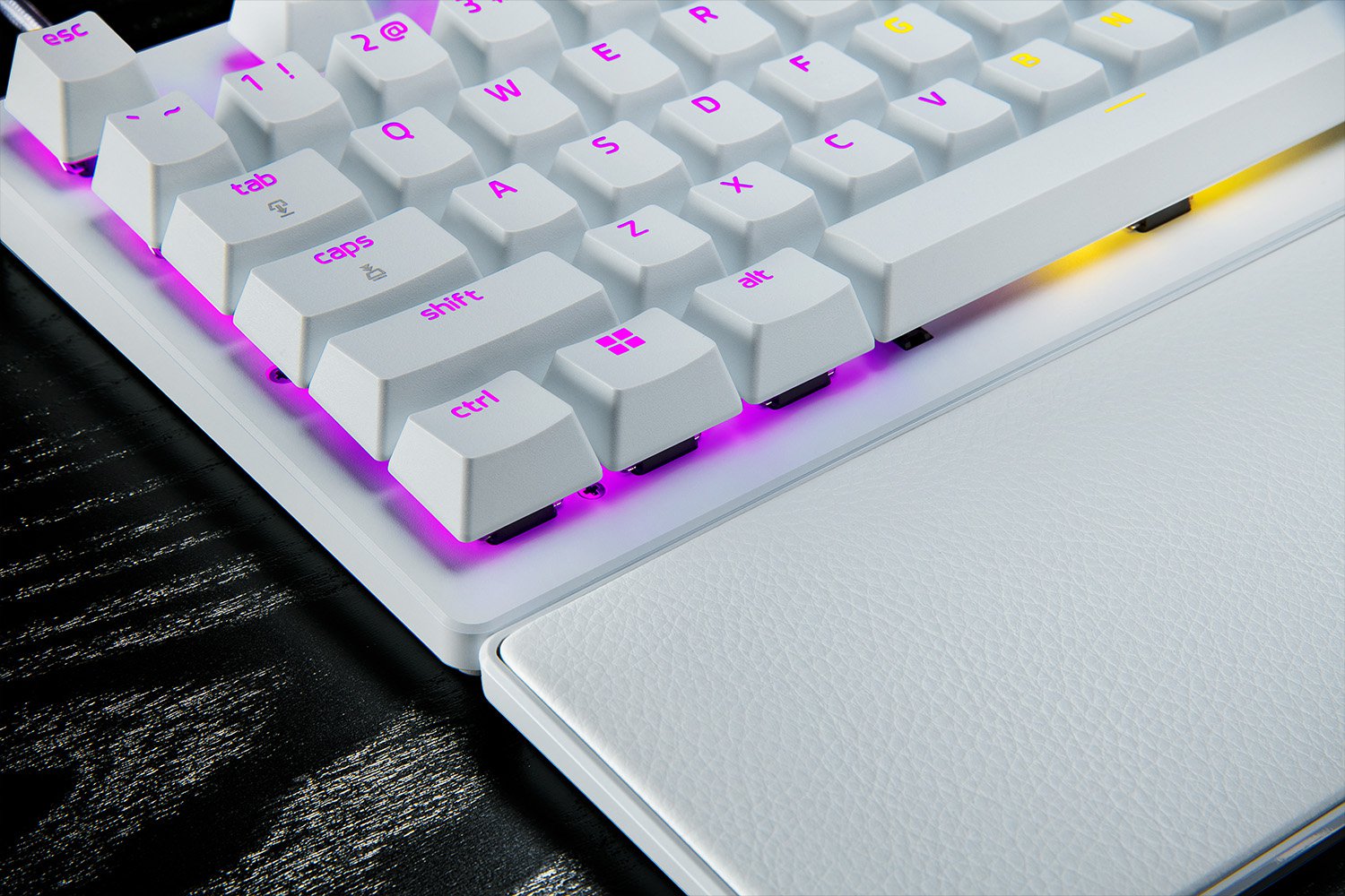 RAZER Huntsman V3 Pro Tenkeyless - White - US Layout | dynacor.co.za