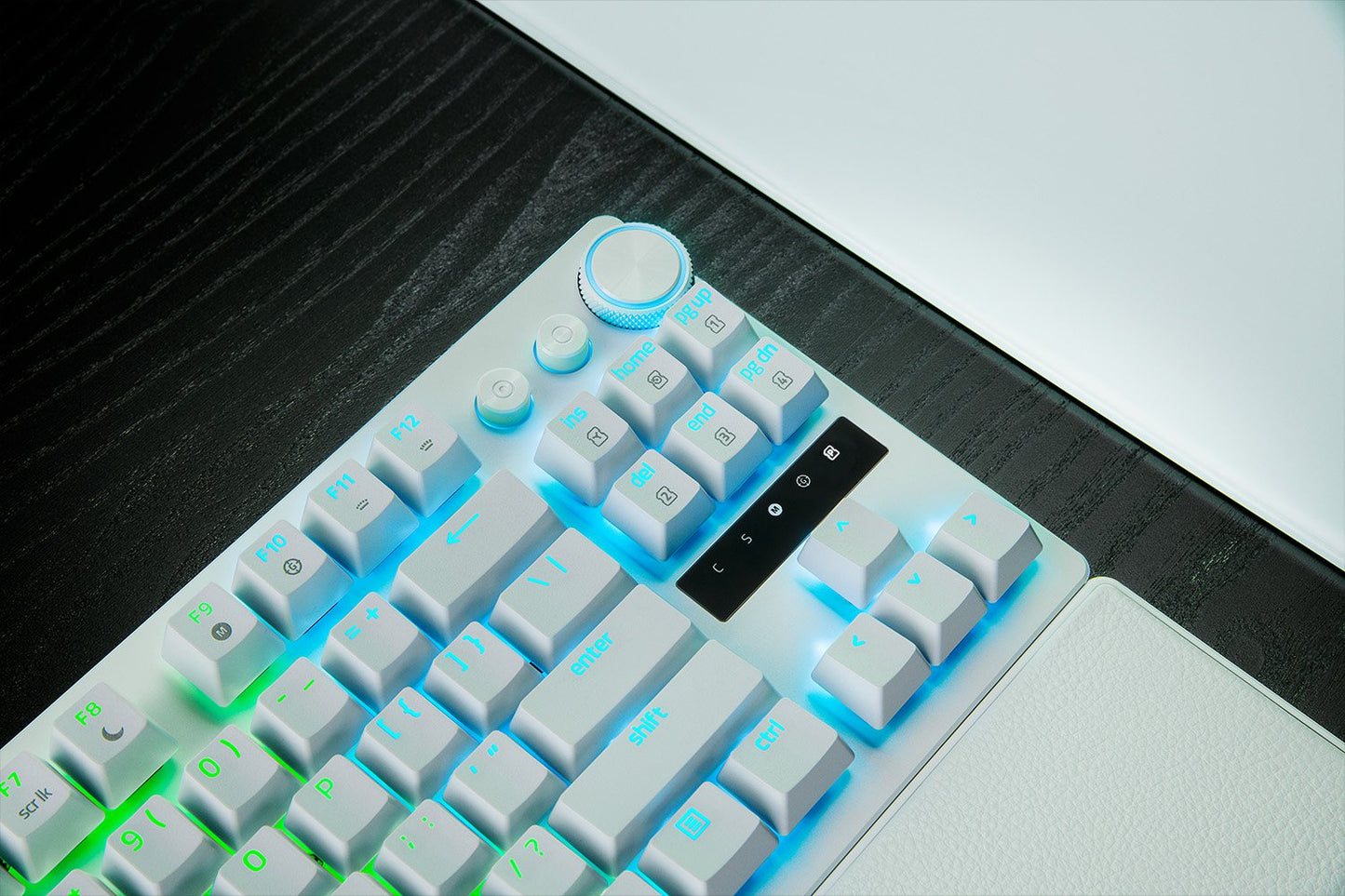 RAZER Huntsman V3 Pro Tenkeyless - White - US Layout | dynacor.co.za